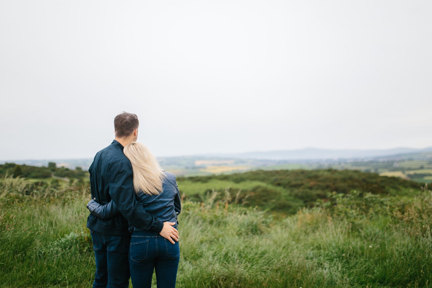 becky-taylor-1-1700x1133 Becky & Taylor Engagement // Scrabo Tower